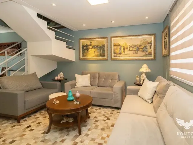 Sobrado com 142m² 3 quartos e 4 banheiros, à venda, no bairro Orleans em Curitiba
