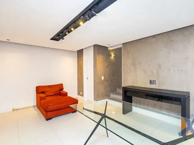Sobrado com 138m² 3 quartos e 4 banheiros, à venda, no bairro Tingui em Curitiba