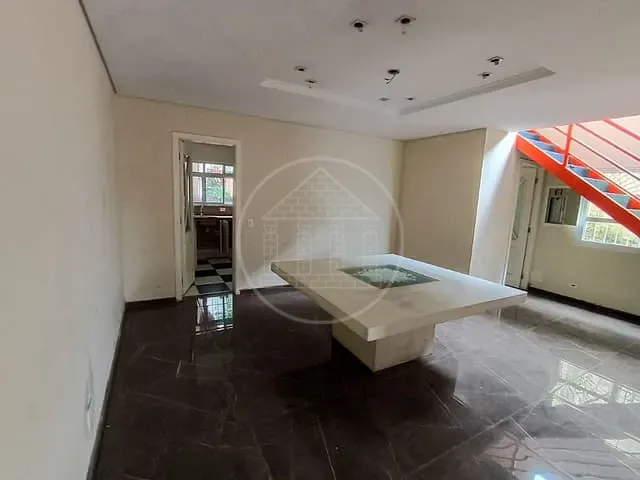 Sobrado com 170m² 4 quartos e 4 banheiros, à venda, no bairro Jardim Herplin em São Paulo