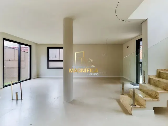 Sobrado 3 quartos e 5 banheiros, à venda, no bairro Mercês em Curitiba