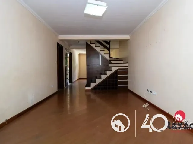 Sobrado 3 quartos e 1 banheiro, para alugar, no bairro Loteamento Montparnasse em Almirante Tamandaré