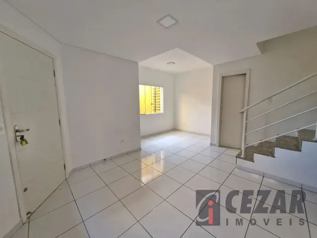 Sobrado 3 quartos e 1 banheiro, para alugar, no bairro Bairro Alto em Curitiba