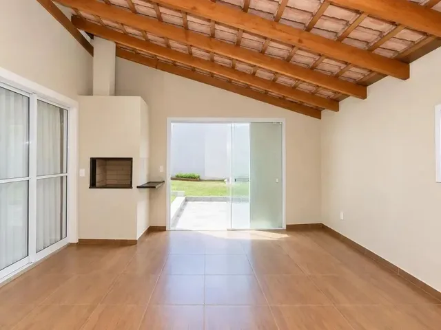 Sobrado com 134m² 3 quartos e 1 banheiro, à venda, no bairro Campo Comprido em Curitiba