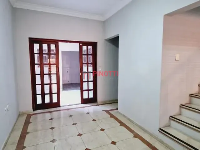 Sobrado 3 quartos e 3 banheiros, à venda ou para alugar, no bairro Jardim do Mar em São Bernardo do Campo