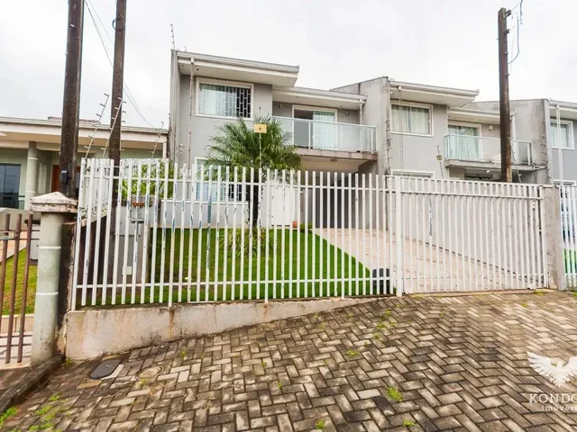 Sobrado com 220m² 3 quartos e 4 banheiros, à venda, no bairro Botiatuva em Campo Largo