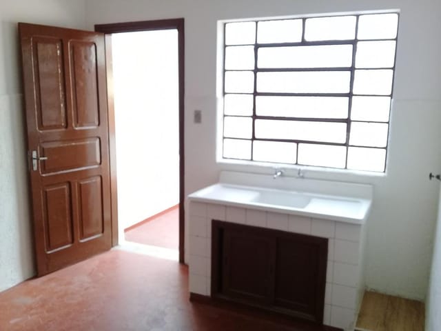 Sobrado com 400m² 7 quartos e 6 banheiros, à venda, no bairro Vila Mazzei em São Paulo