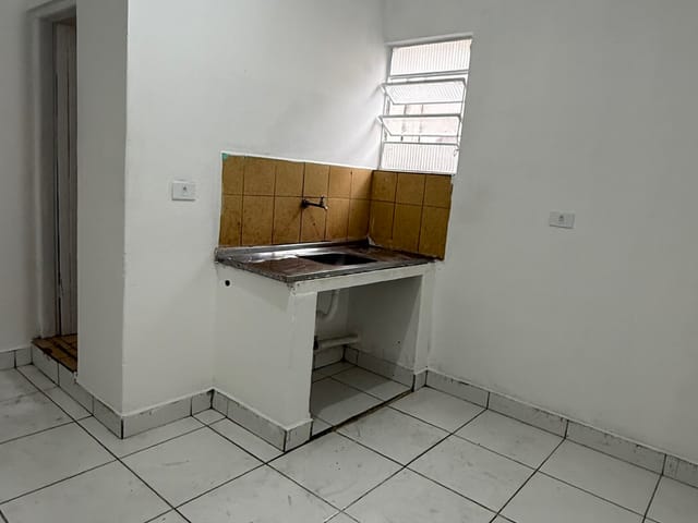 Sobrado com 250m² 1 quarto e 1 banheiro, à venda, no bairro Jardim Irapiranga em São Paulo