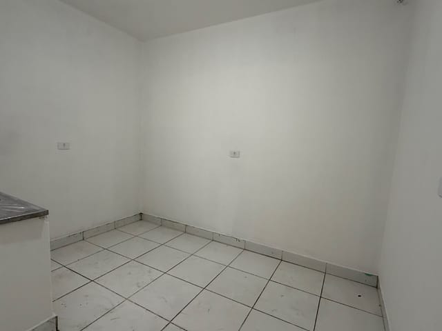 Sobrado com 250m² 1 quarto e 1 banheiro, à venda, no bairro Jardim Irapiranga em São Paulo