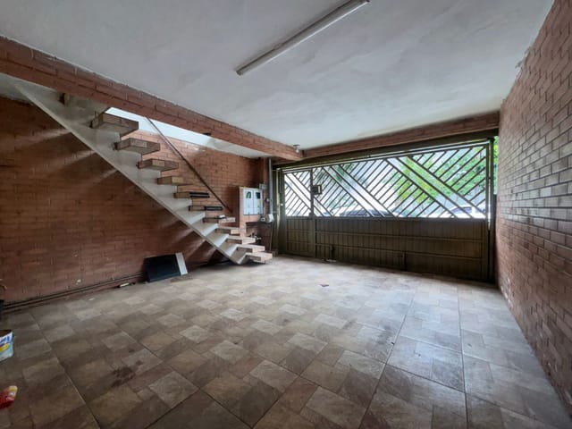 Sobrado com 180m² 4 quartos e 2 banheiros, à venda, no bairro Vila Antonieta em São Paulo