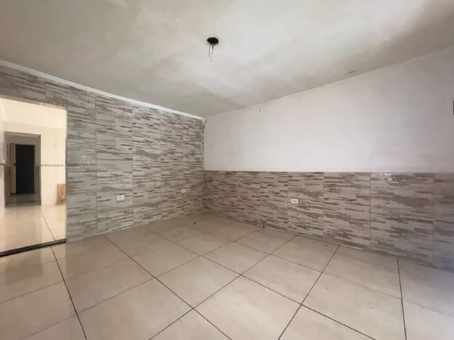 Sobrado com 180m² 4 quartos e 2 banheiros, à venda, no bairro Vila Antonieta em São Paulo
