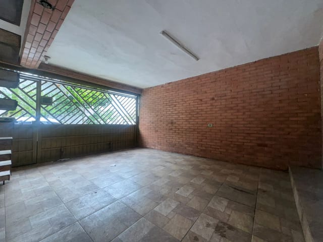 Sobrado com 180m² 4 quartos e 2 banheiros, à venda, no bairro Vila Antonieta em São Paulo
