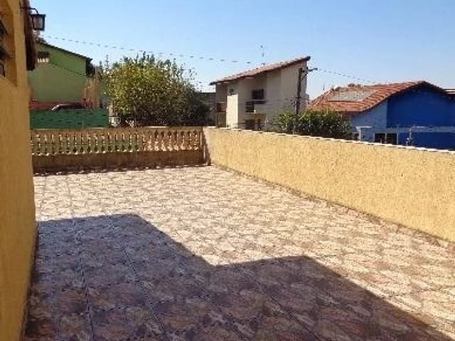 Sobrado com 455m² 4 quartos e 3 banheiros, à venda, no bairro City Bussocaba em Osasco
