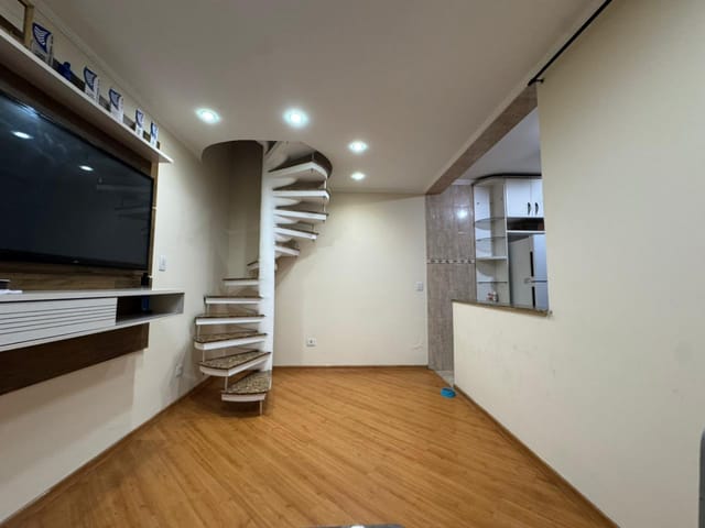 Sobrado com 175m² 5 quartos e 3 banheiros, à venda, no bairro Jardim Nove de Julho em São Paulo