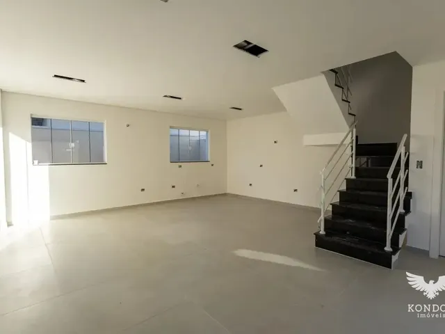 Sobrado com 118m² 3 quartos e 3 banheiros, à venda, no bairro Orleans em Curitiba