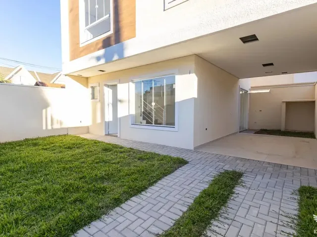 Sobrado com 100m² 3 quartos e 3 banheiros, à venda, no bairro Orleans em Curitiba