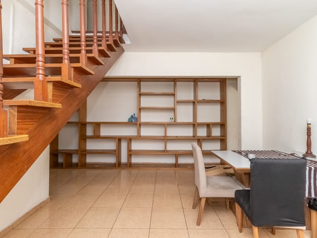 Sobrado com 232m² 4 quartos e 3 banheiros, à venda, no bairro Vila Pereira Barreto em São Paulo