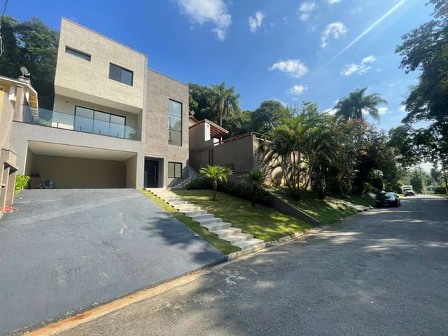 Sobrado com 360m² 3 quartos e 4 banheiros, à venda, no bairro Transurb em Itapevi