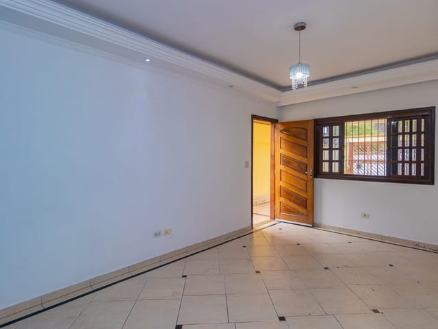 Sobrado com 175m² 4 quartos e 4 banheiros, à venda, no bairro Jardim Santa Cruz (Campo Grande) em São Paulo