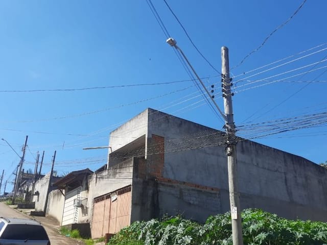 Sobrado com 270m² 3 quartos e 4 banheiros, à venda, no bairro Nhambuca em Cotia
