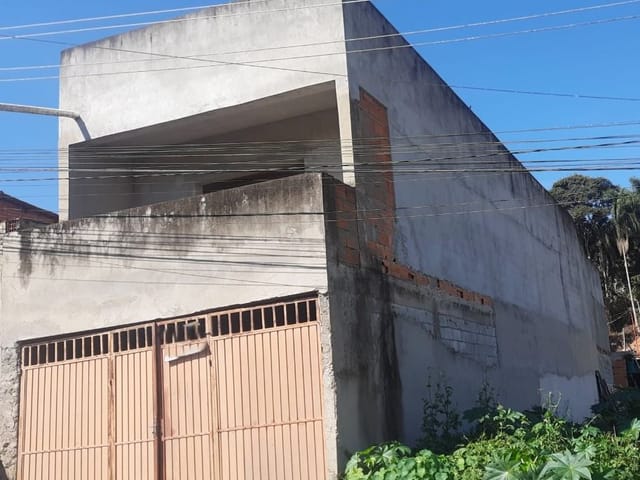 Sobrado com 270m² 3 quartos e 4 banheiros, à venda, no bairro Nhambuca em Cotia