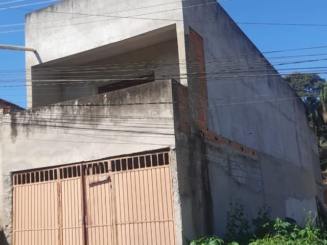 Sobrado com 270m² 3 quartos e 4 banheiros, à venda, no bairro Nhambuca em Cotia