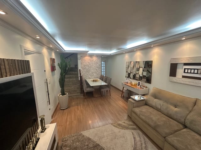 Sobrado com 128m² 3 quartos e 4 banheiros, à venda, no bairro Vila Mazzei em São Paulo