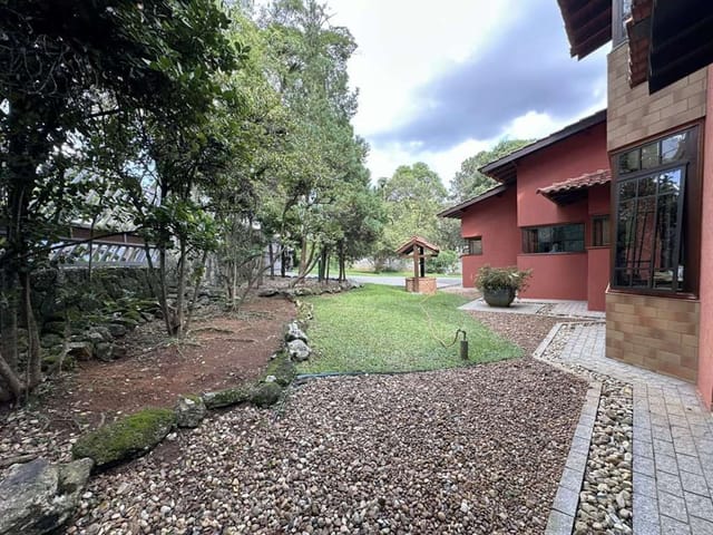 Sobrado com 1325m² 3 quartos e 5 banheiros, à venda, no bairro Jardim Barbacena em Cotia