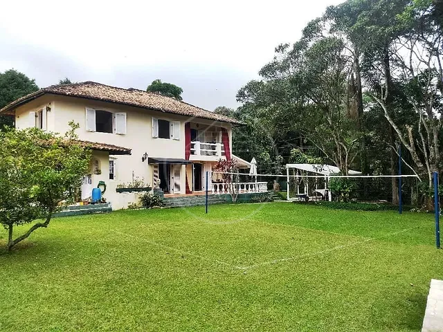 Sobrado com 1500m² 5 quartos e 4 banheiros, à venda, no bairro Jardim das Palmeiras (Zona Sul) em São Paulo