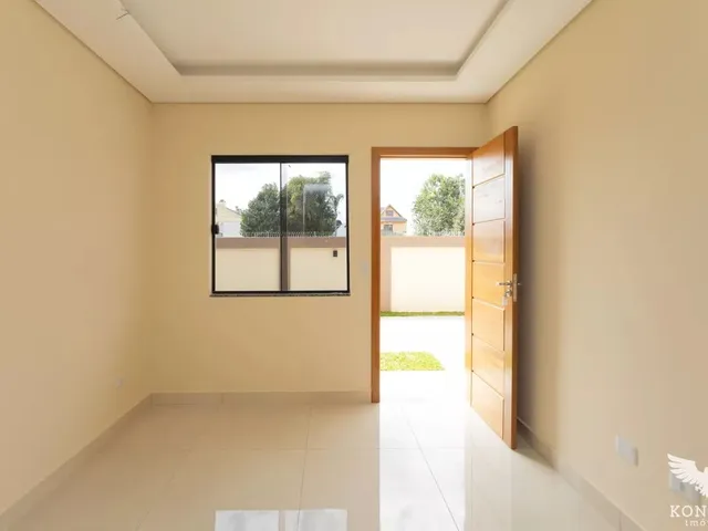 Sobrado com 91m² 3 quartos e 4 banheiros, à venda, no bairro Santa Felicidade em Curitiba