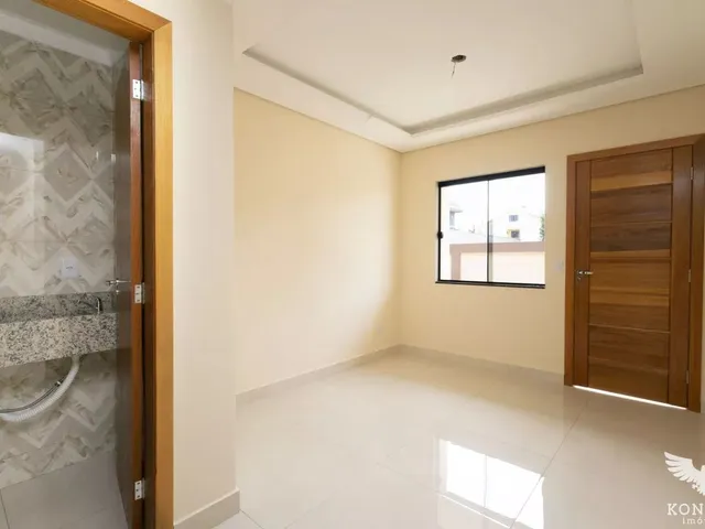 Sobrado com 91m² 3 quartos e 4 banheiros, à venda, no bairro Santa Felicidade em Curitiba
