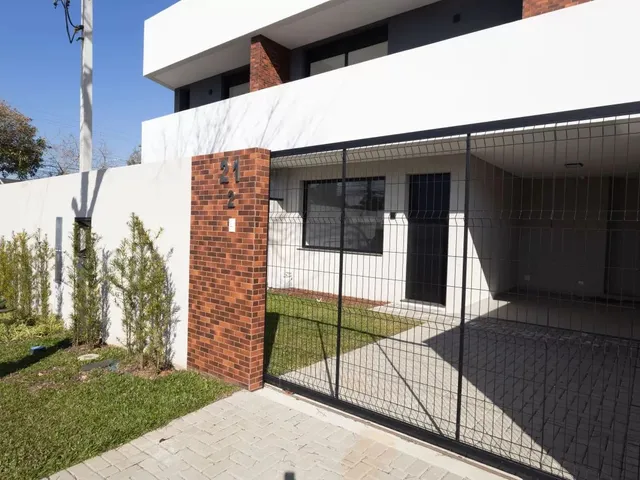 Sobrado 3 quartos e 3 banheiros, à venda, no bairro Santa Felicidade em Curitiba