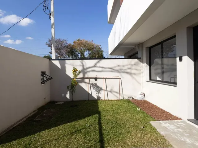 Sobrado 3 quartos e 3 banheiros, à venda, no bairro Santa Felicidade em Curitiba