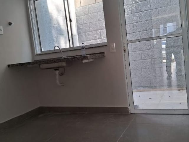 Sobrado com 50m² 2 quartos e 2 banheiros, à venda, no bairro Bairro Jardim Nossa Senhora das Graças em Cotia