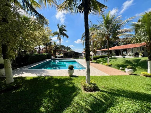 Sobrado com 2884m² 6 quartos e 6 banheiros, à venda, no bairro Jardim Novo Horizonte em Carapicuíba