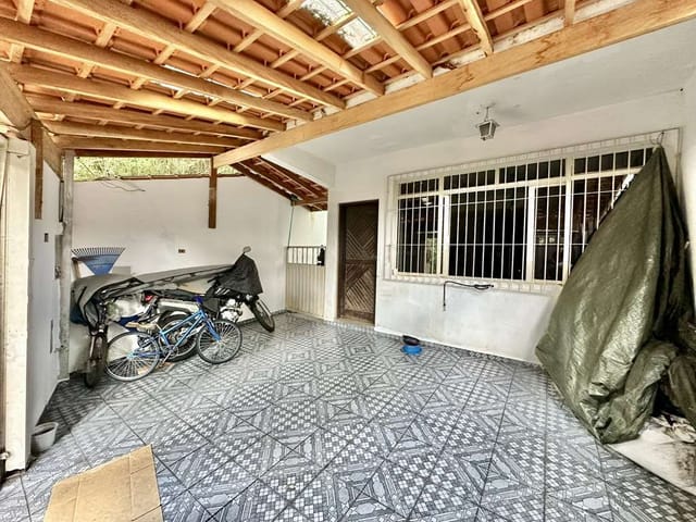 Sobrado com 162m² 2 quartos e 2 banheiros, à venda, no bairro Jardim Rebelato em Cotia
