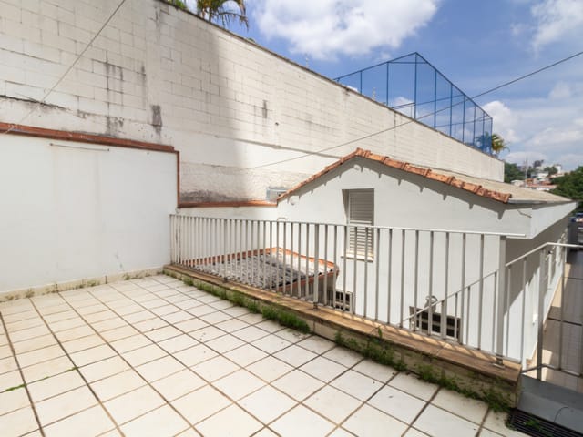 Sobrado com 267m² 3 quartos e 3 banheiros, à venda, no bairro Vila Ipojuca em São Paulo