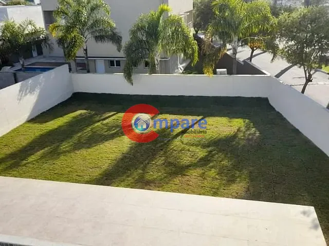 Sobrado com 600m² 4 quartos e 2 banheiros, à venda, no bairro Jardim Colonial em Atibaia