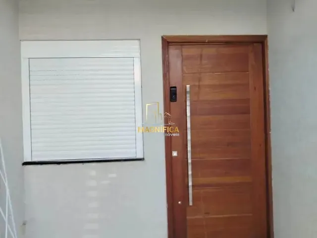 Sobrado 2 quartos e 2 banheiros, à venda, no bairro Cic em Curitiba
