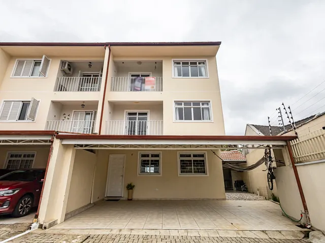 Sobrado com 196m² 5 quartos e 4 banheiros, à venda, no bairro Tingui em Curitiba