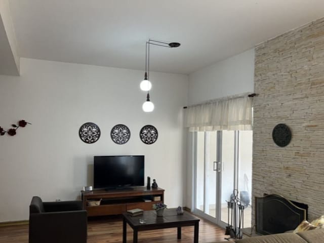 Sobrado com 170m² 4 quartos e 2 banheiros, à venda, no bairro Jardim Rosalina em Cotia