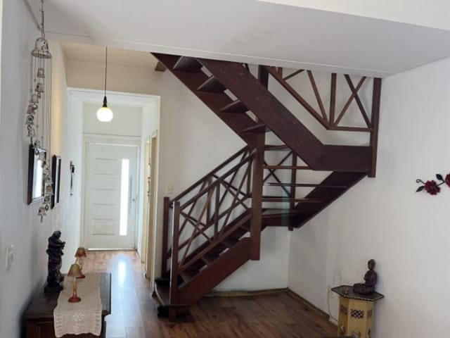 Sobrado com 170m² 4 quartos e 2 banheiros, à venda, no bairro Jardim Rosalina em Cotia