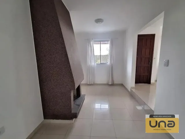 Sobrado 3 quartos e 1 banheiro, à venda, no bairro GUABIROTUBA em Curitiba