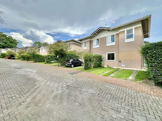 Sobrado com 123m² 2 quartos e 2 banheiros, à venda, no bairro Portal do Santa Paula em Cotia