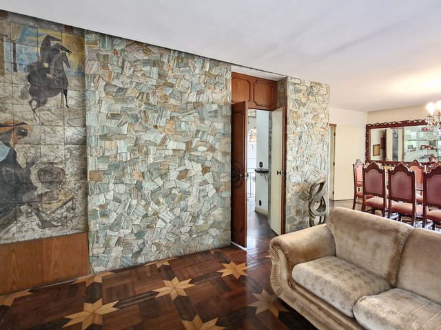 Sobrado com 450m² 6 quartos e 8 banheiros, à venda, no bairro Cambuci em São Paulo