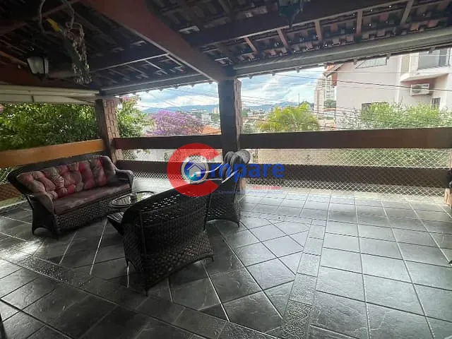 Sobrado com 198m² 3 quartos e 6 banheiros, à venda, no bairro Vila Galvão em Guarulhos