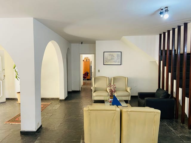 Sobrado com 354m² 4 quartos e 6 banheiros, à venda, no bairro Jardim Leonor em São Paulo