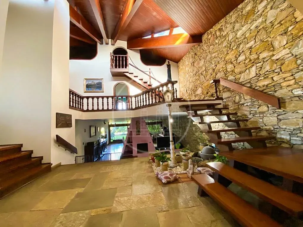 Sobrado, 3 quartos, 400 m² - Foto 1