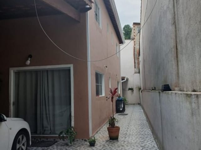 Sobrado com 112m² 2 quartos e 2 banheiros, à venda, no bairro Bairro do Maranhao em Cotia