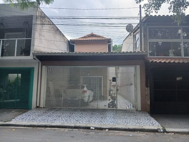 Sobrado com 112m² 2 quartos e 2 banheiros, à venda, no bairro Bairro do Maranhao em Cotia