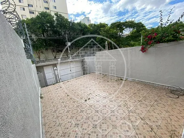 Sobrado com 205m² 3 quartos e 2 banheiros, à venda, no bairro Jardim Aeroporto em São Paulo